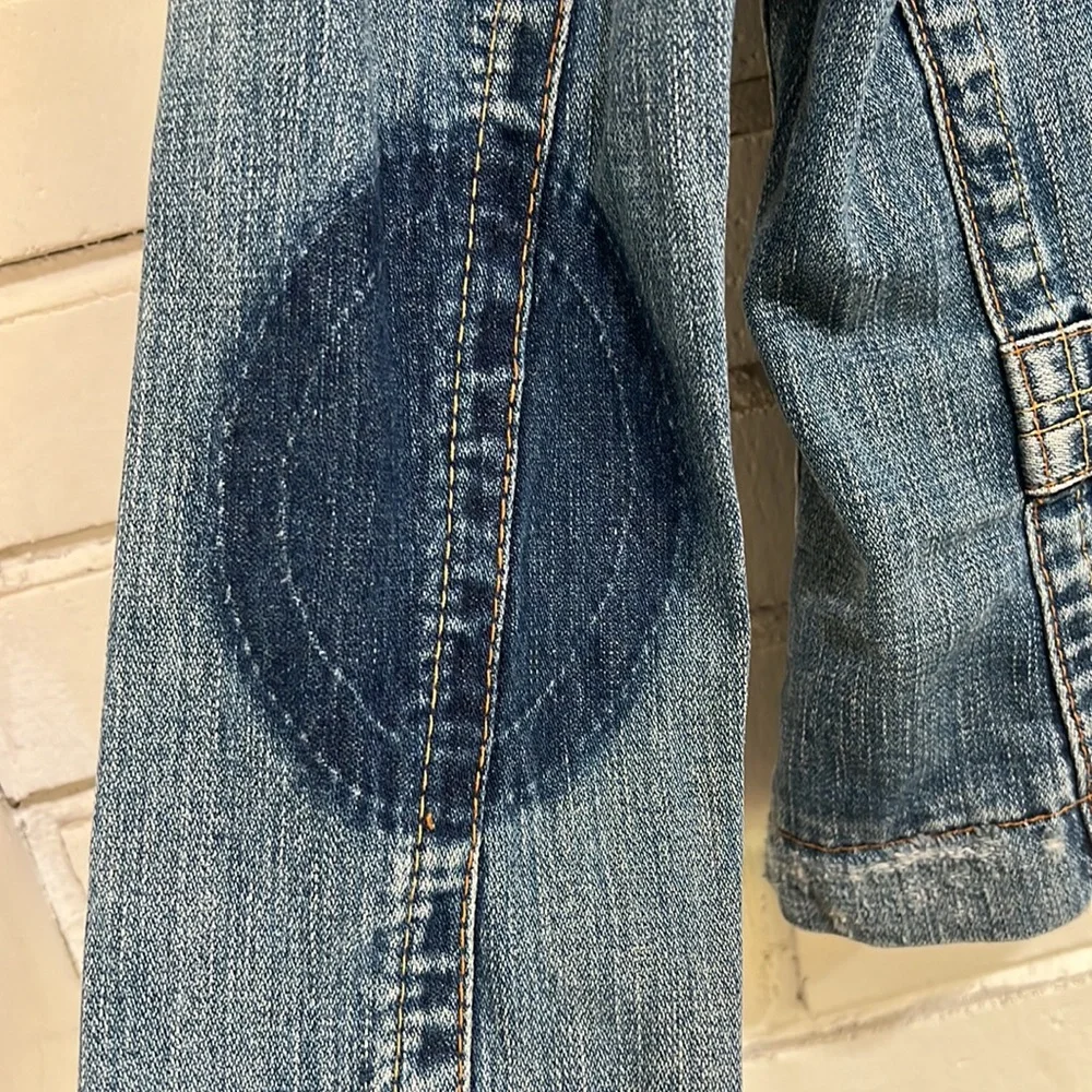 True Religion Distressed Blue Jean Jacket Raw Hem Collar, Pockets, & Cuffs Small - Picture 10 of 12